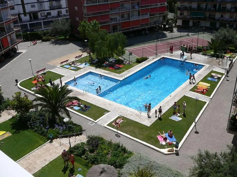 Oasis Near Barcelona Pool Tennis Beach Sant Andreu de Llavaneres Espagne